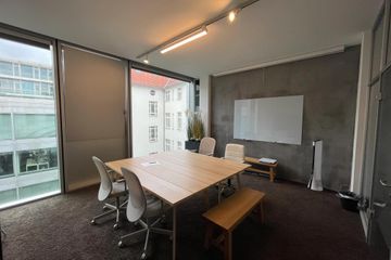 Berlin Workspace Heart of Gold CoWorking image 8