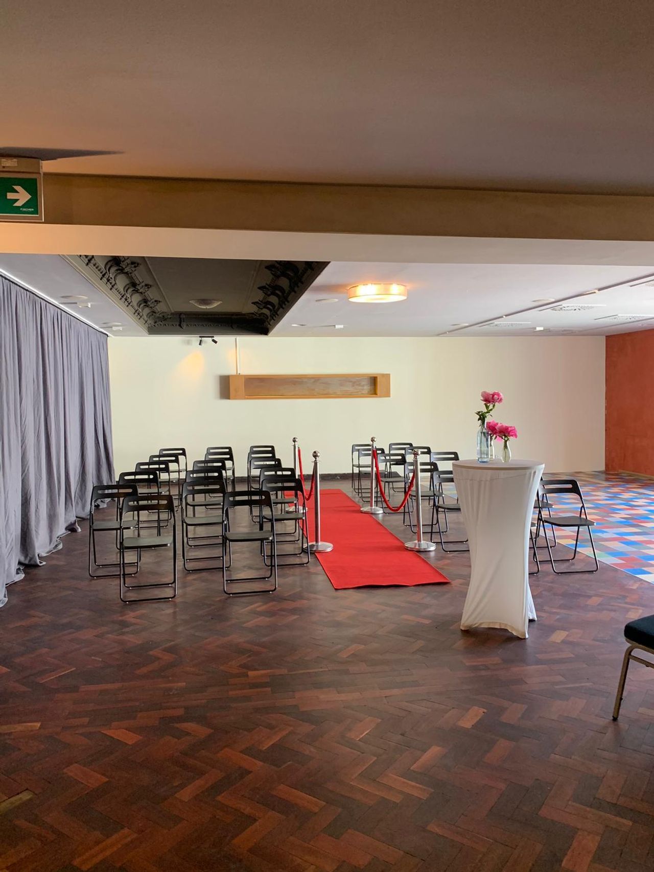 Aachen Mobiles Arbeiten Wedding Venue Raum 1 image 2