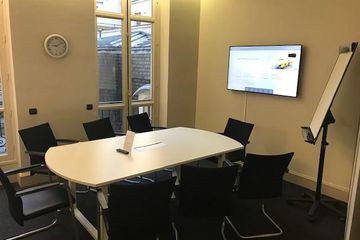 Paris workshop spaces Meetingraum Jeu de Paume image 1