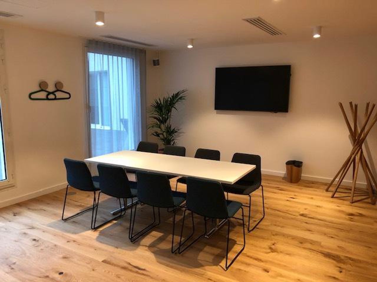 Paris conference rooms Coworking Space Regus Spaces, BOULOGNE-BILLANCOURT, Spaces Reine, Event Space image 1