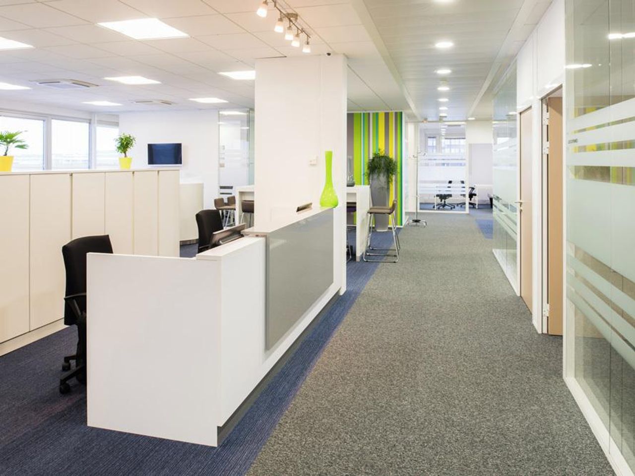 Paris workshop spaces Meeting room Stop and Work, Les Cayennes image 5