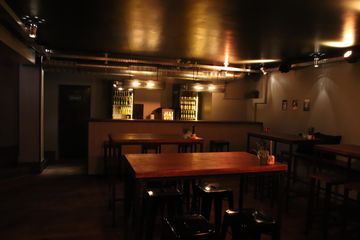 Düsseldorf corporate event spaces Bar Köhlerliesel image 1