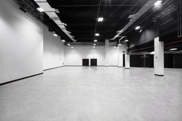 NYC corporate event spaces Party room Huge premier loft image 4