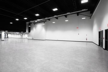 NYC corporate event spaces Party room Huge premier loft image 6