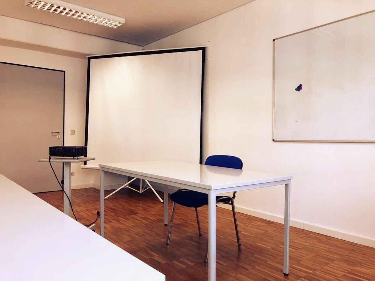 Dresden Kreatives Meeting Meetingräume Besprechungs-, Seminar- und Schulungsraum image 3