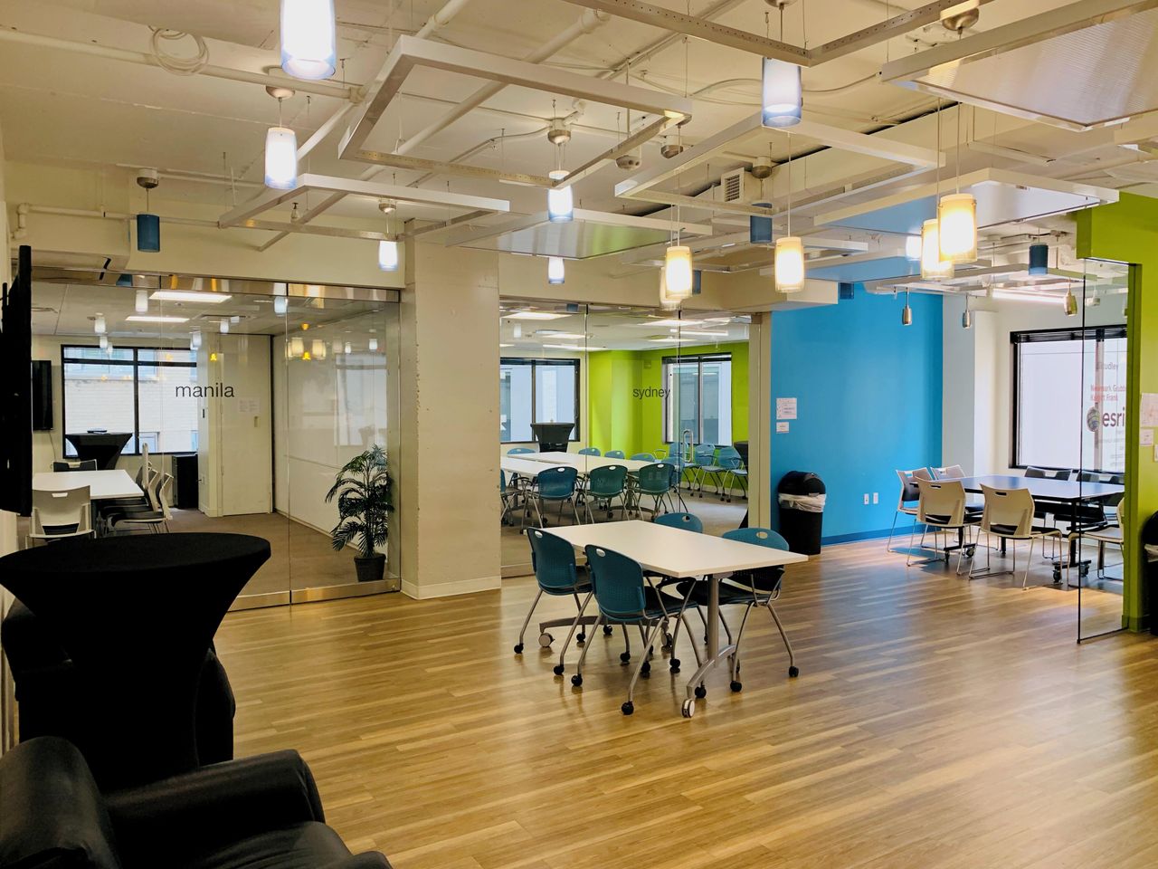 Rest of the World corporate event spaces Meeting room Coworking Hub image 21