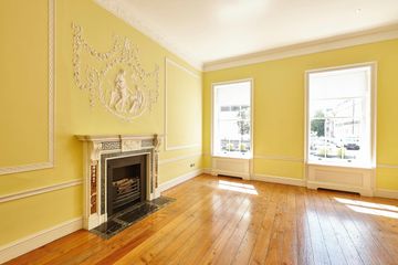 London corporate event spaces Historisches Gebäude Hutchison image 0