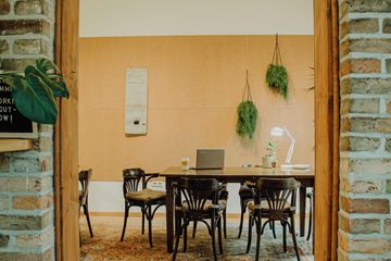 Rest der Welt training rooms Historisches Gebäude Rittergut Damerow// Working Café image 5