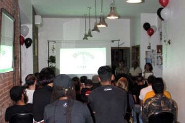 NYC corporate event spaces Café 720 square ft space image 3