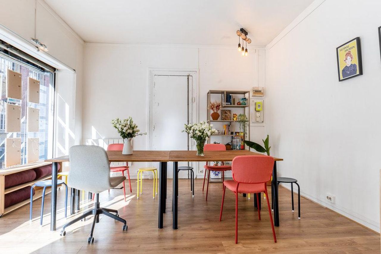 Paris  Gallery L'Esquermoise image 9