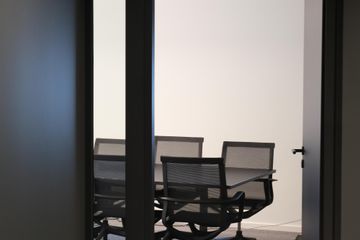 Frankfurt Kreatives Meeting Conference room Zentral gelegener und moderner Besprechungsraum in Frankfurt image 4