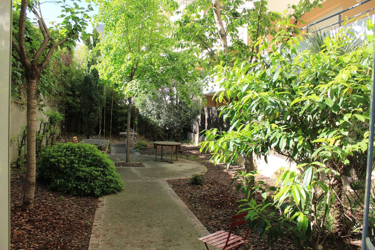 Marseille training rooms Private residence Light Studio image 11