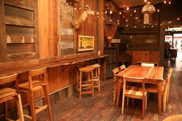 San Francisco corporate event spaces Party room Backroom image 0