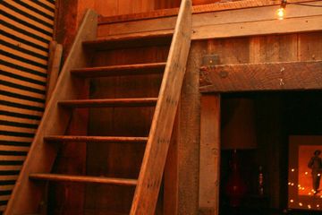 San Francisco corporate event spaces Party room Backroom image 6