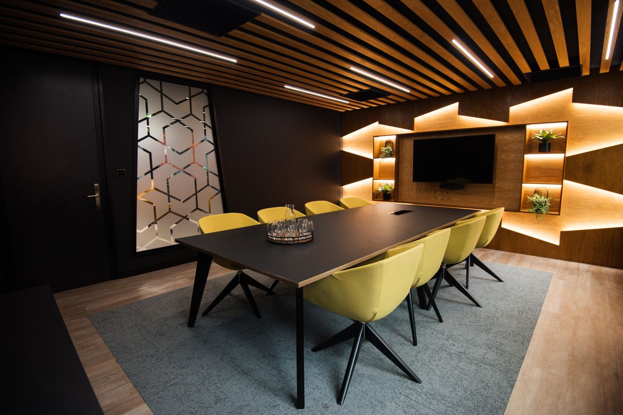 Leeds Mobile Working Coworking spaces River Suite image 9