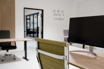 Würzburg Coworking spaces Pro Desk im nomad Coworking Space image 1