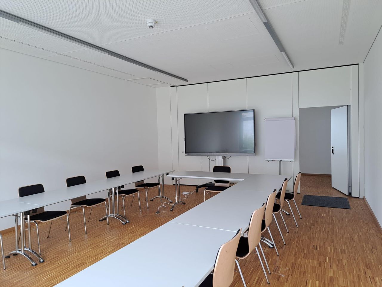 Gilching  Klassische Location Meetingraum 2 image 2