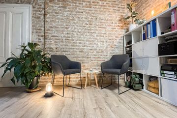 Wenen Vergaderzalen Ruhiger Coaching & Meetingraum im Wiener Altbau image 0