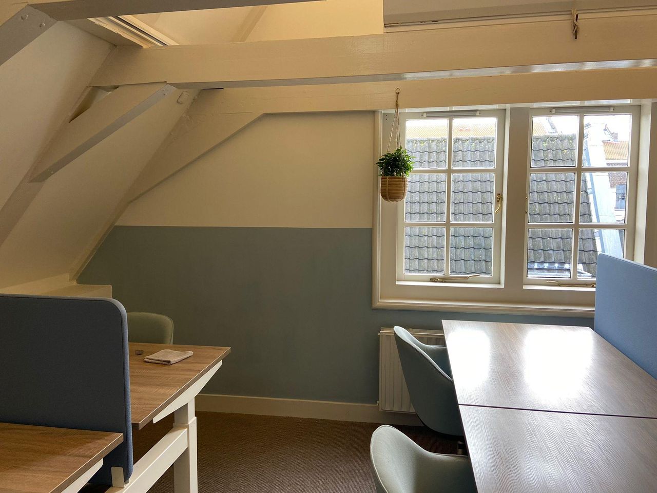 Amsterdam  Office desk Desk for (startup) founders image 0