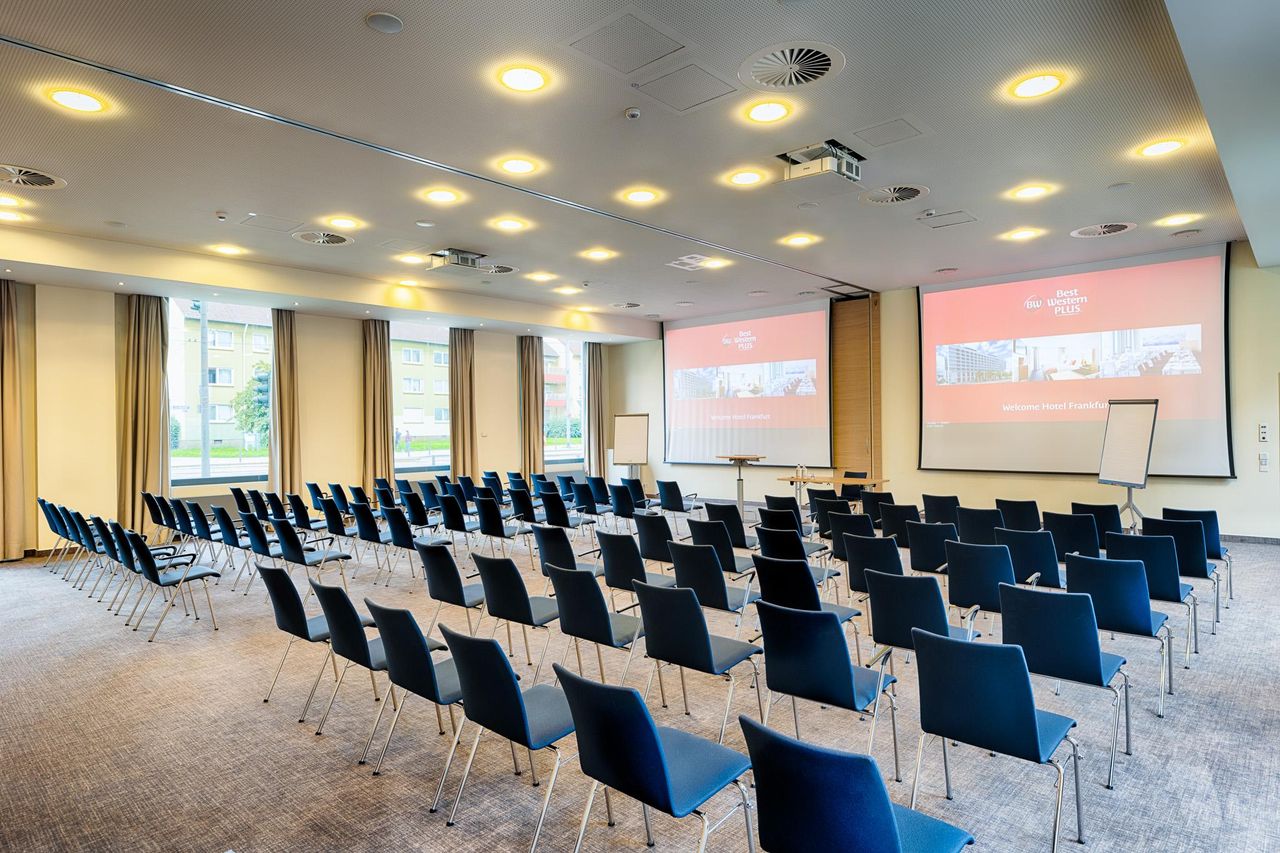 Frankfurt am Main  Tagungshotels Maintower image 1