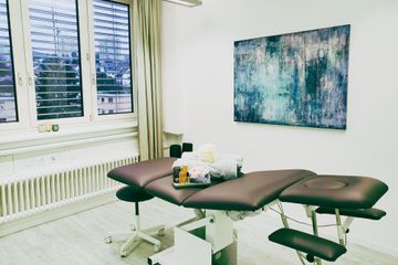 Zürich Practice Behandlungsraum image 0