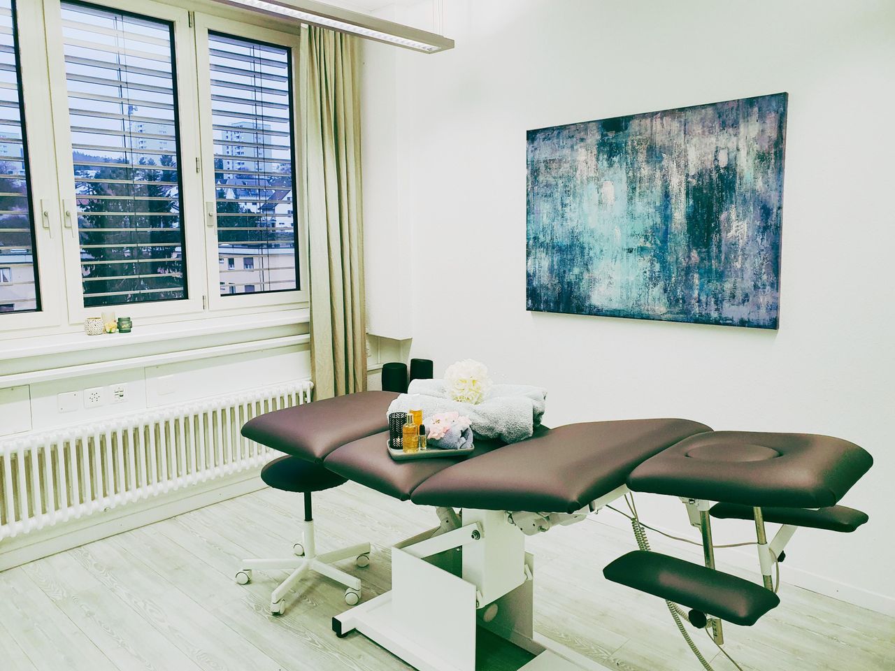 Zürich  Praktijk Behandlungsraum image 0