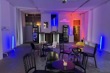 Berlin  Corporate event space salon wellenmaschine image 8