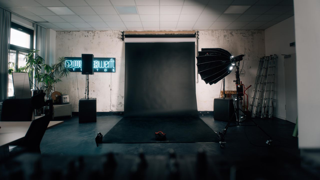 Wuppertal  Fotostudio Foto & Film Content Studio image 3