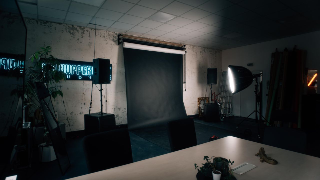 Wuppertal  Fotostudio Foto & Film Content Studio image 4