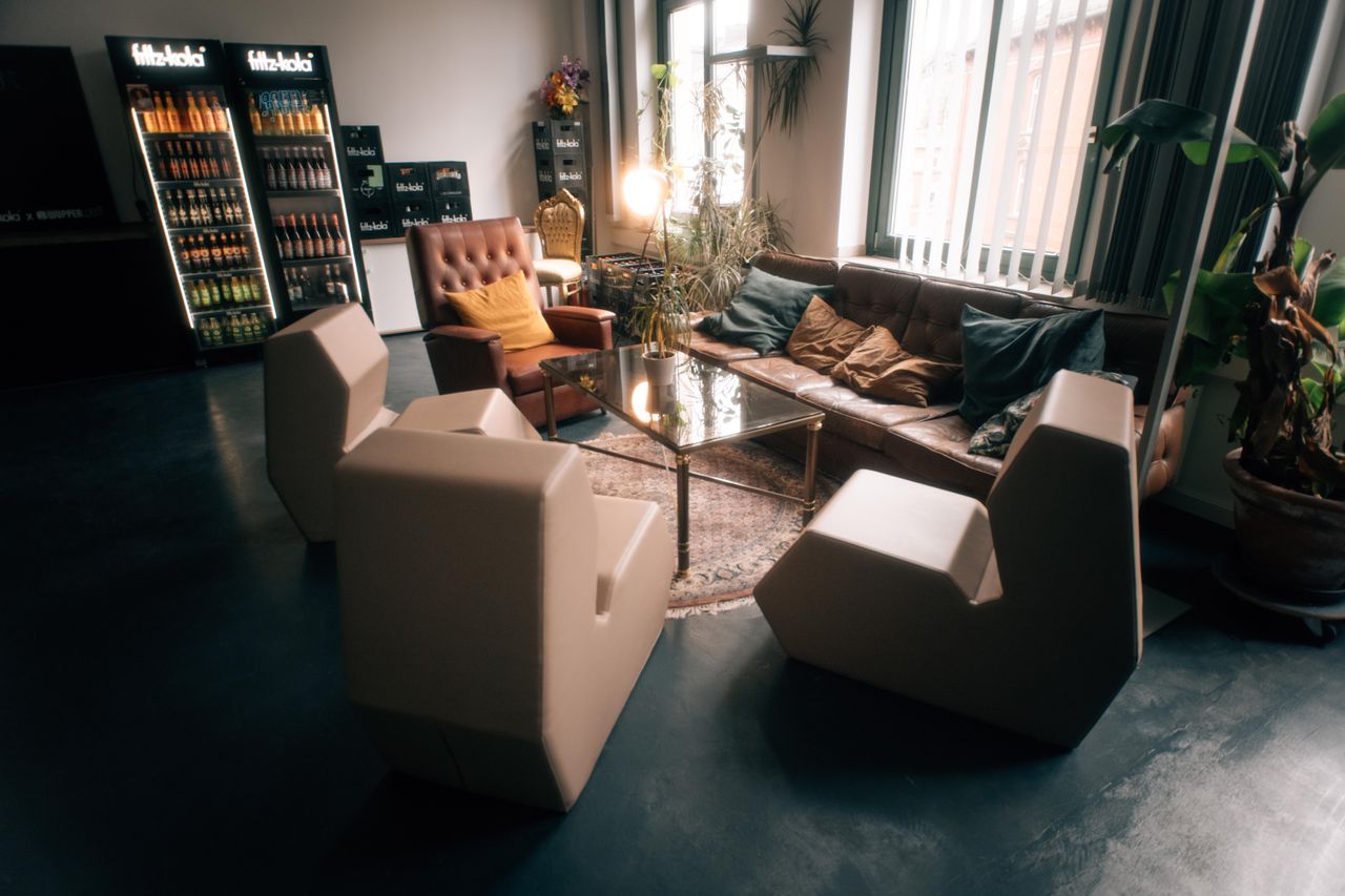 Wuppertal  Fotostudio Foto & Film Content Studio image 5