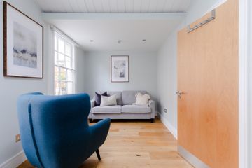 London Praxis The Elm Room, 2nd Floor image 5