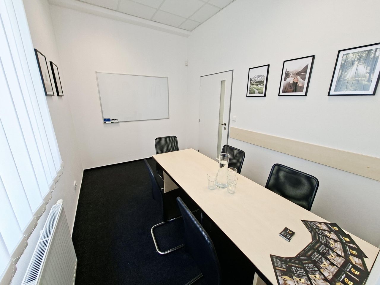 Rest of the World  Meeting room D5Meeting image 1