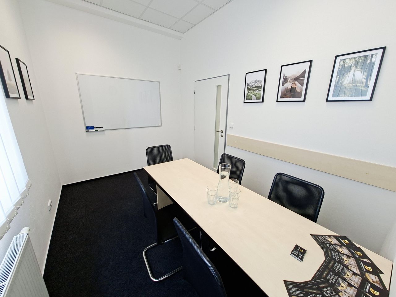 Rest of the World  Meeting room D5Meeting image 2