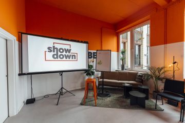 Berlin Kreatives Meeting Corporate event spaces Unique Event Venue in Berlin with Game Show Experience image 2