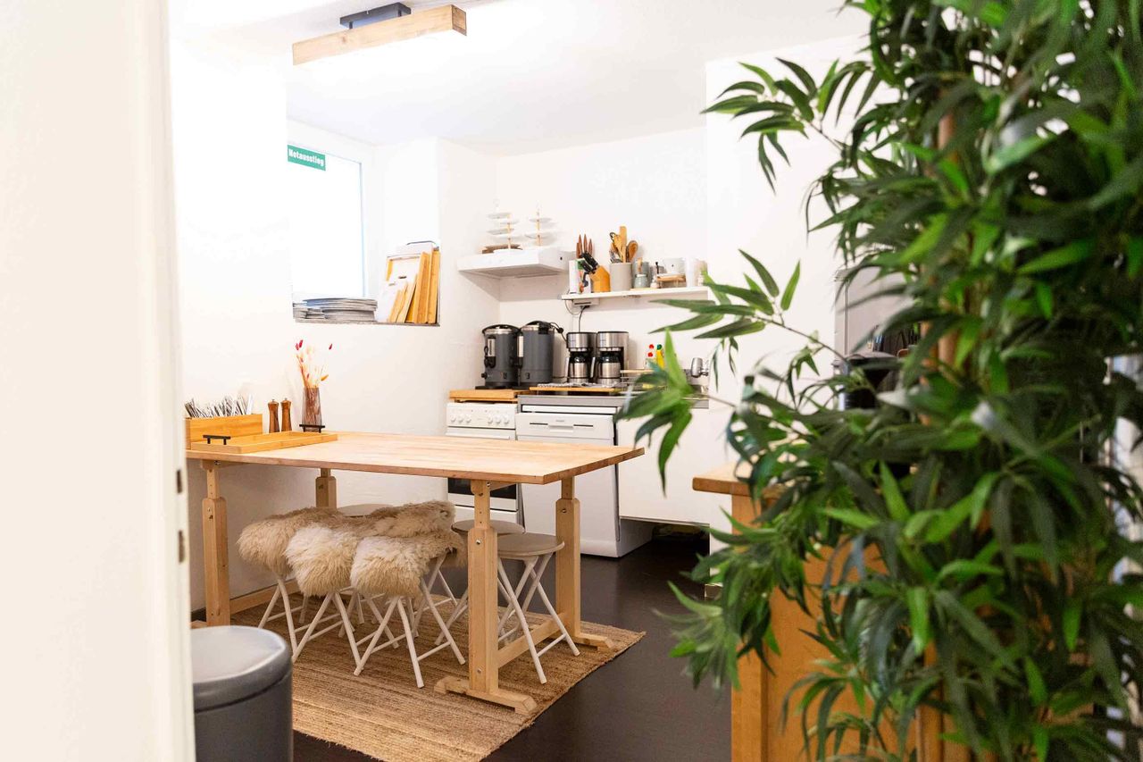 Stuttgart Mobiles Arbeiten Boardrooms LUNCA - Kreativraumvermietung Stuttgart West image 39