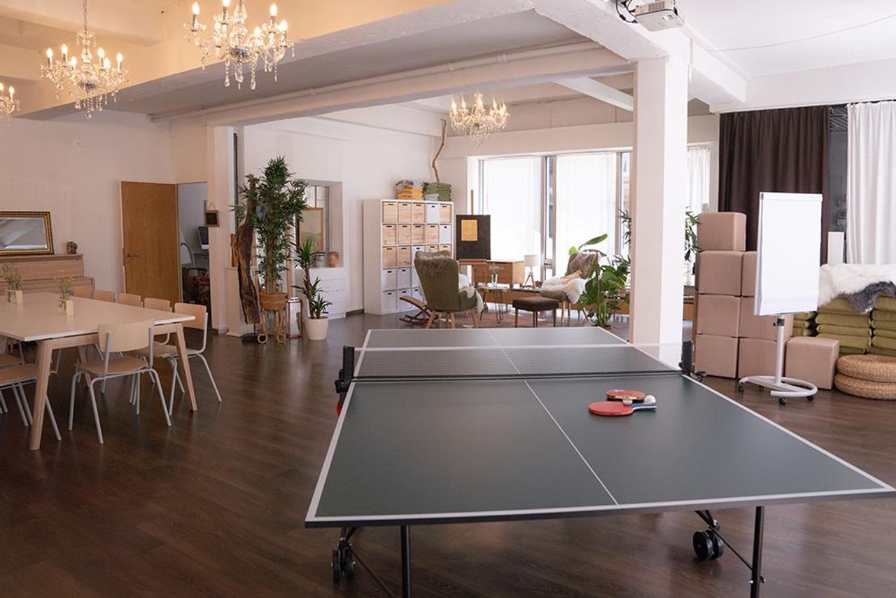 Stuttgart Mobiles Arbeiten Boardrooms LUNCA - Kreativraumvermietung Stuttgart West image 20