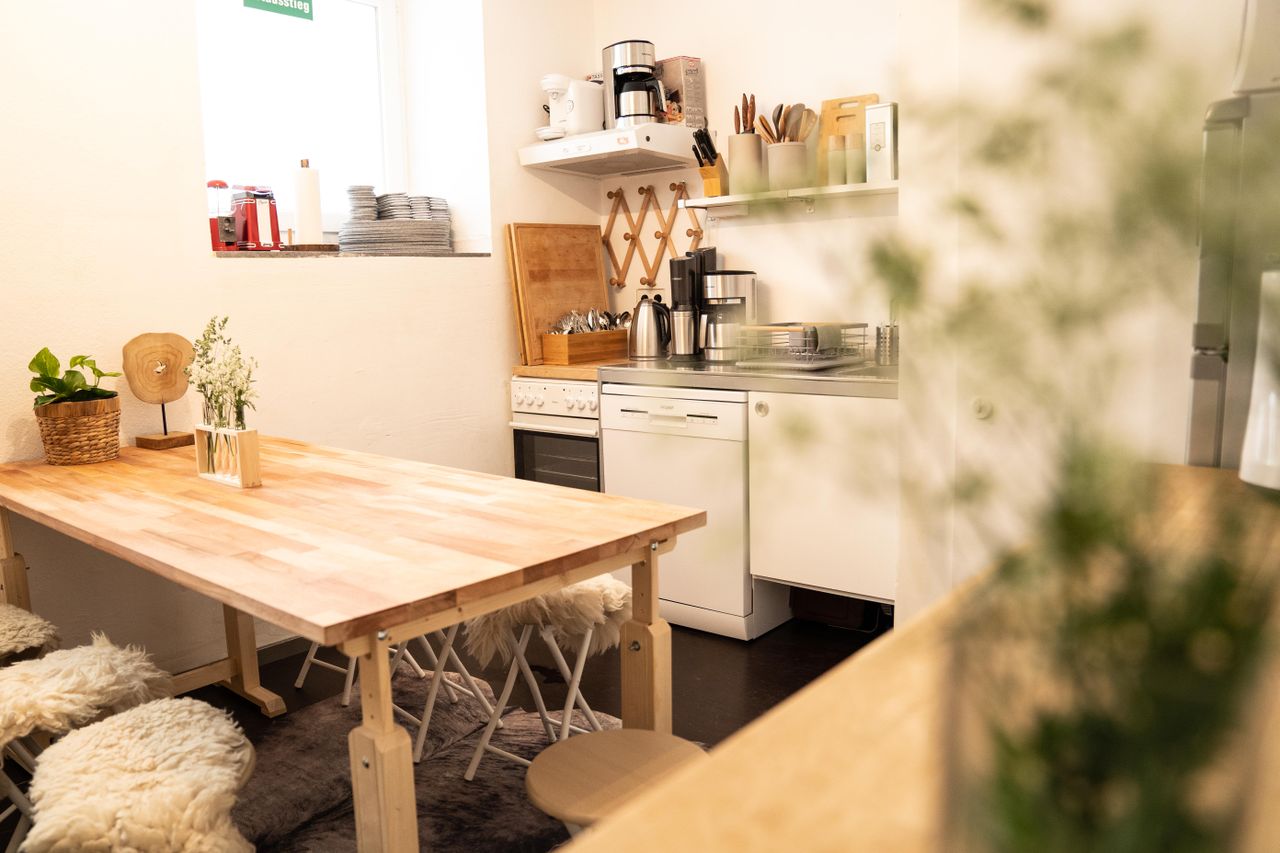 Stuttgart Mobiles Arbeiten Boardrooms LUNCA - Kreativraumvermietung Stuttgart West image 36