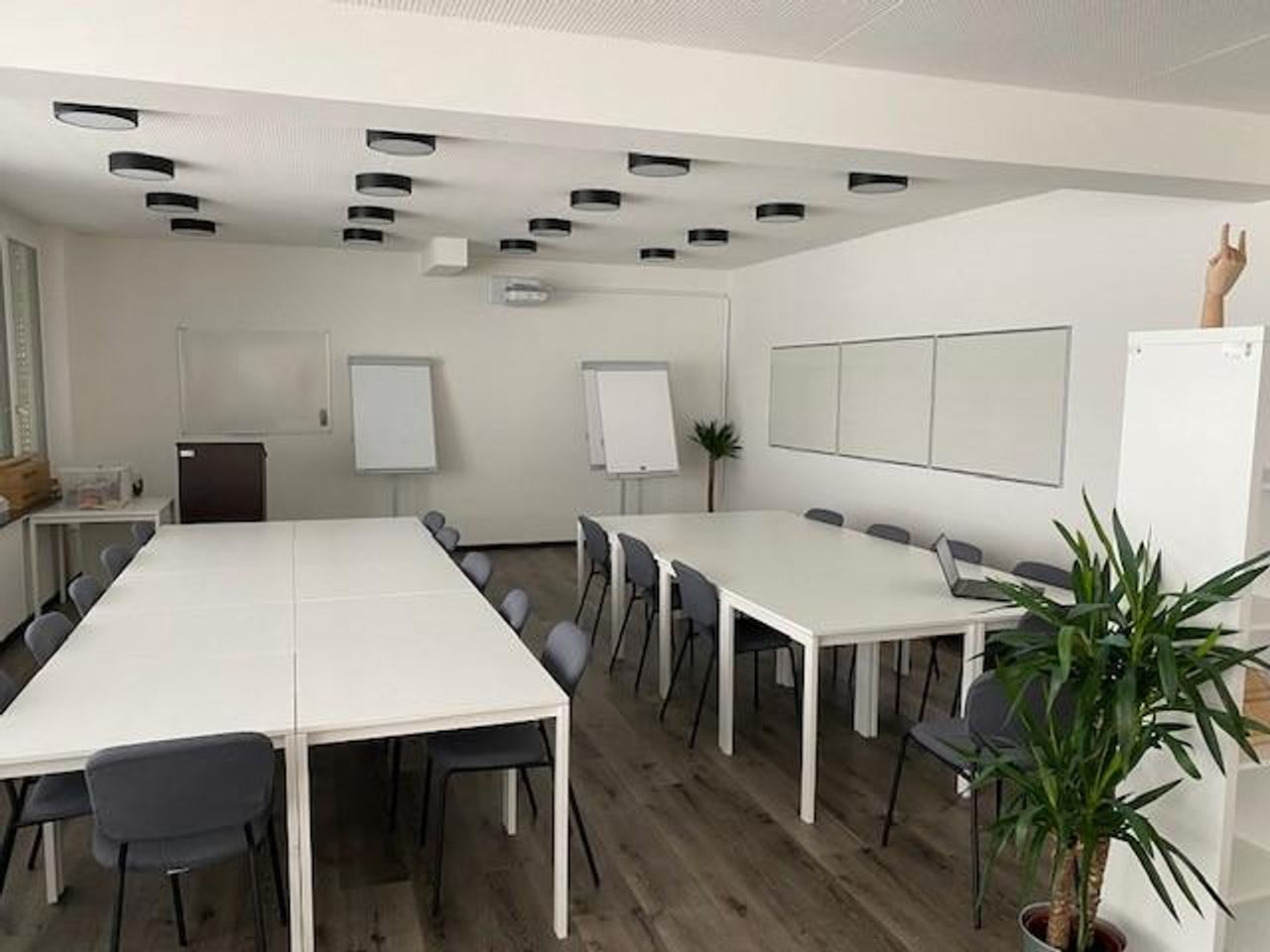 Basel  Training room EHS Lernwelt image 3