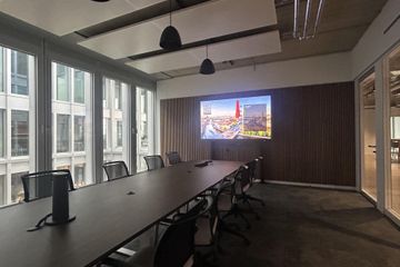 Berlin  Meeting room Meetingraum Mitte image 3