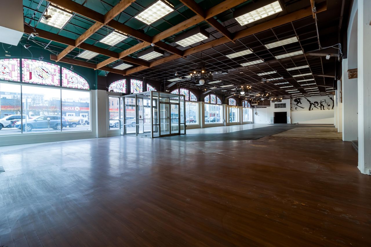 Rest of the World  Corporate event spaces Iconic Sports Castle - 35,000 sq.ft!!! image 27