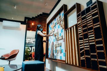 Rest der Welt Coworking Space Fixed Desk (dedicated seat) monthly membership image 3