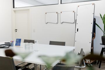 Würzburg Mobiles Arbeiten Coworking spaces Meetingraum M im nomad image 4