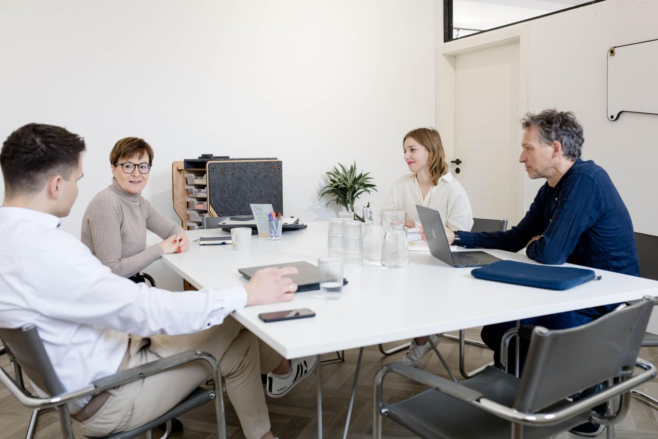 Würzburg Mobiles Arbeiten Coworking spaces Meetingraum M im nomad image 8