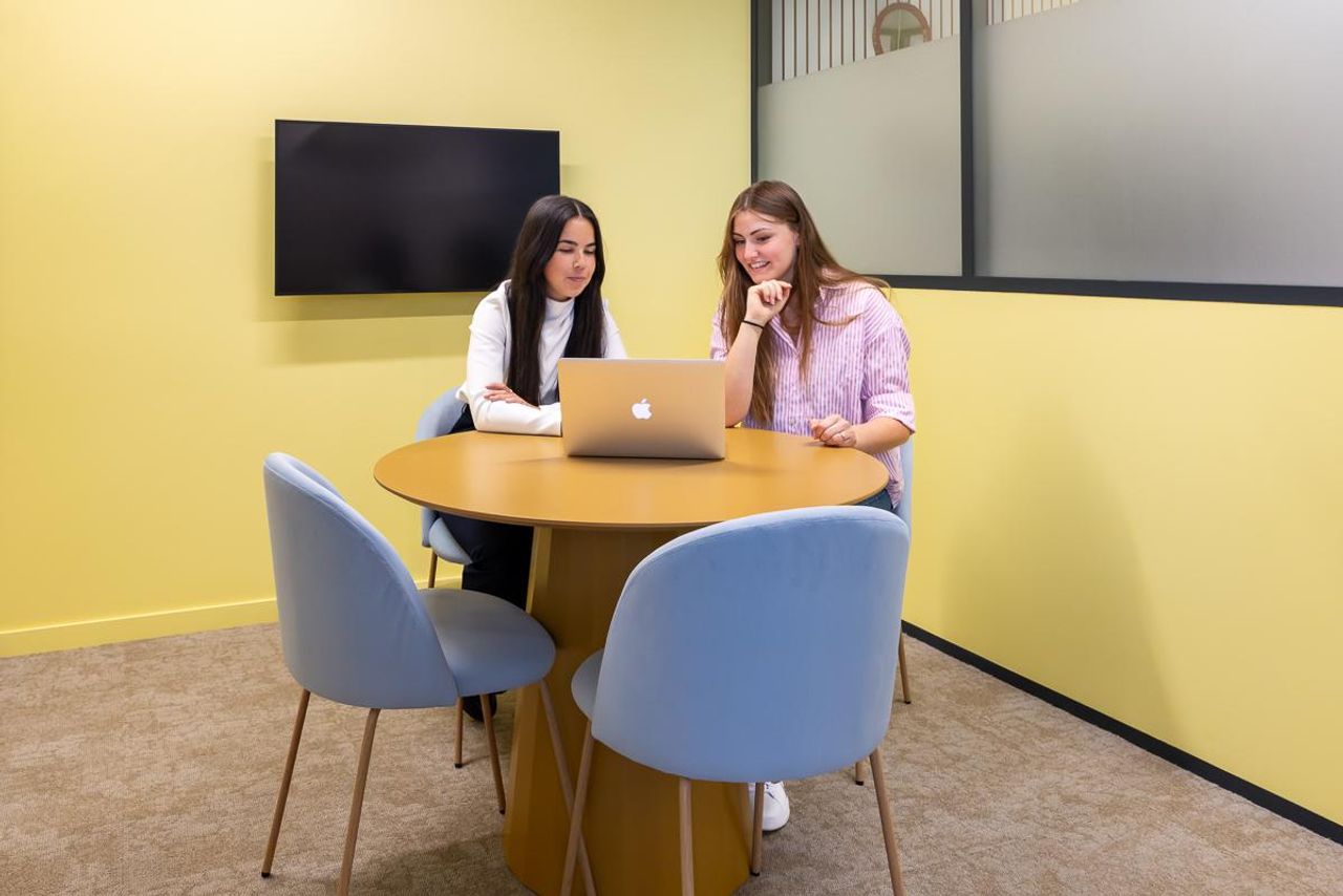 Rest der Welt Coworking Meetingraum Salle Fizzy image 0