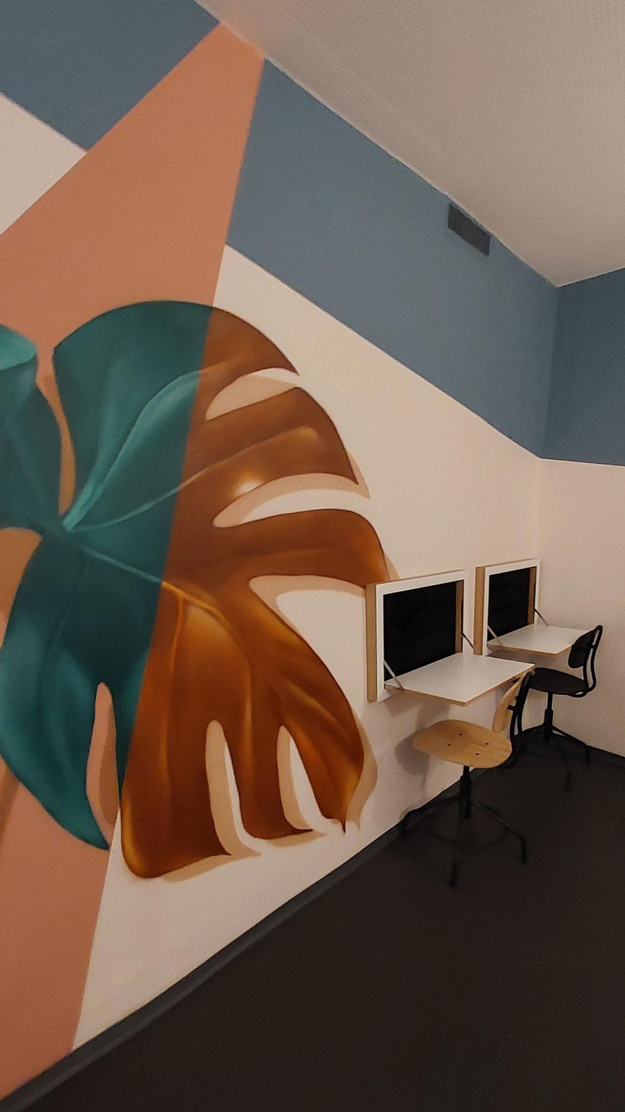 Chur  Coworking spaces Co-Working Space 3 Bogentrakt SENNHOF image 2