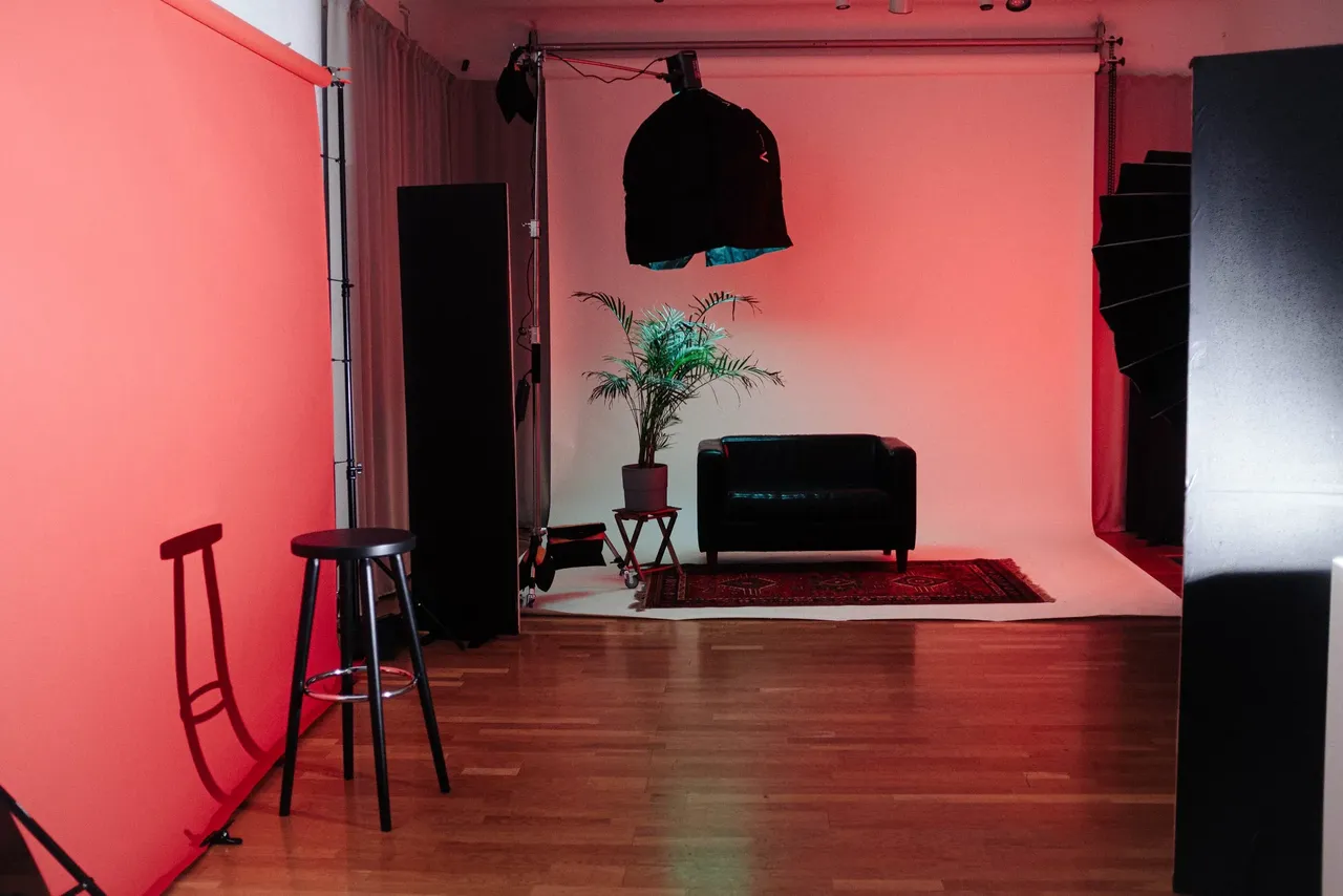Berlin  Studio promo promo studio image 12
