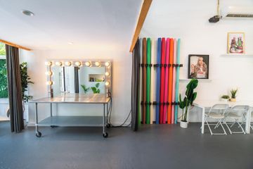 NYC Photostudio HAPPYMONDAY Studio image 7