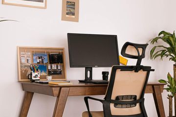 Barcelona Film studio Design loft with natural light image 11