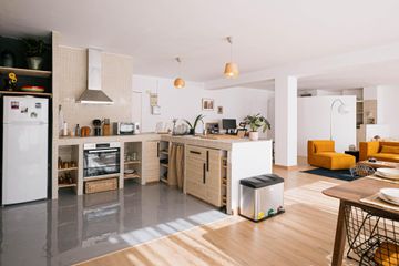 Barcelona  Film studio Design loft with natural light image 5