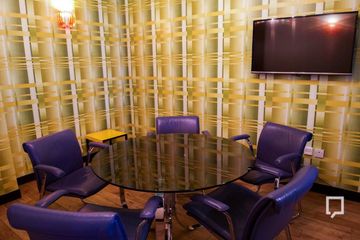 London Creative Meeting Coworking space East Room image 2